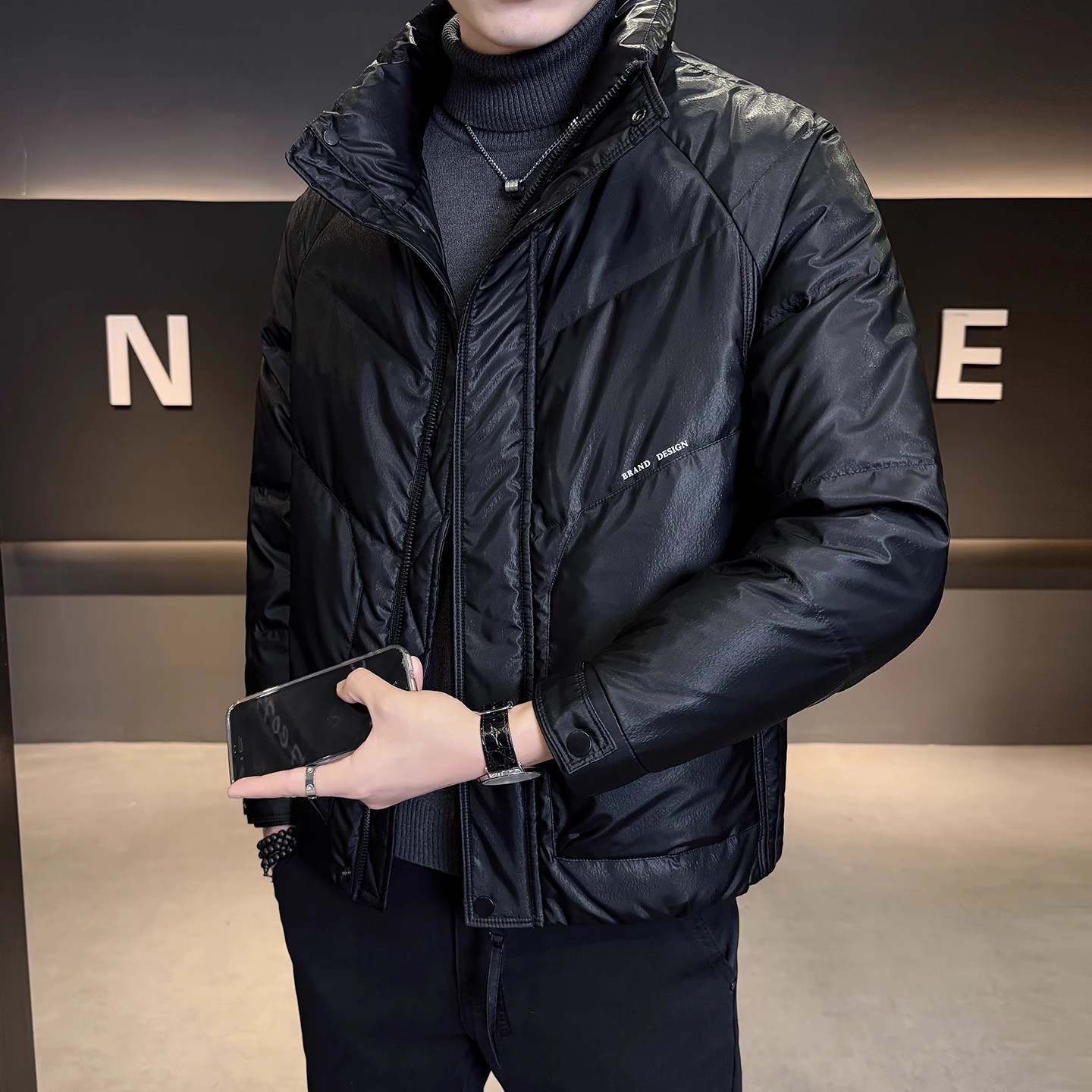 秋冬季新款防寒加厚内胆短款外套