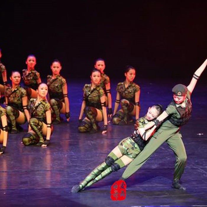 迷彩兵成人出發軍裝娃娃同行舞蹈女兵服裝軍旅兒童演出服表演舞台在類目 女裝/女士精品, 唐裝/民族服裝/舞臺服裝, 民族服裝/舞臺裝中 - 來自Buy2taobao.com提供專業的淘寶代購服務