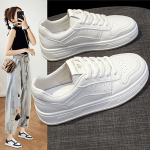 小白鞋女生百搭春秋平厚底2026夏季透气新款爆单休闲老爹运动板鞋