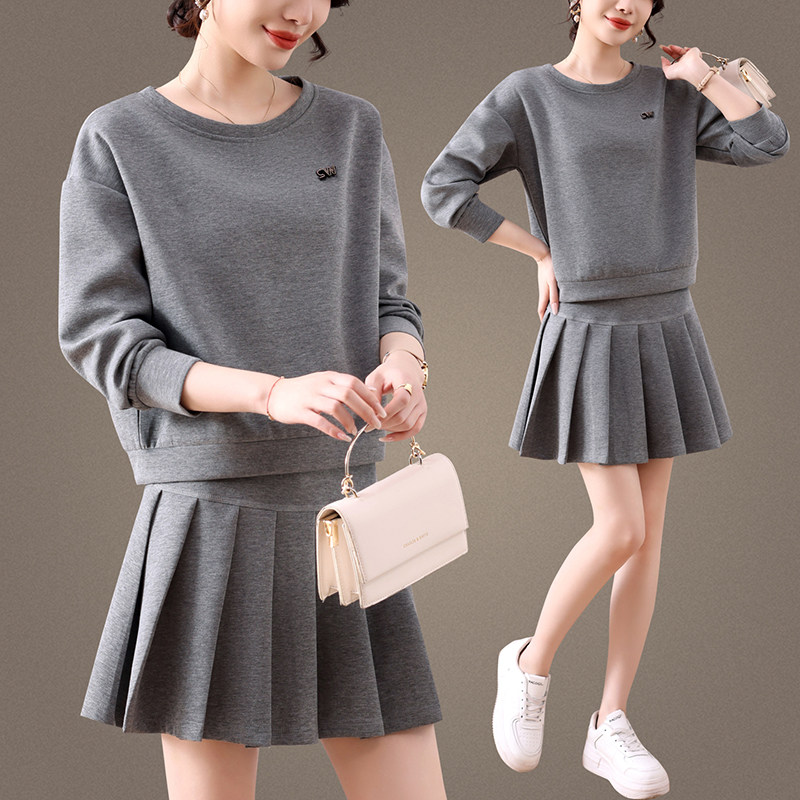 时尚女士休闲运动裙套装洋气显瘦春天长袖卫衣套裙2026新款网球裙