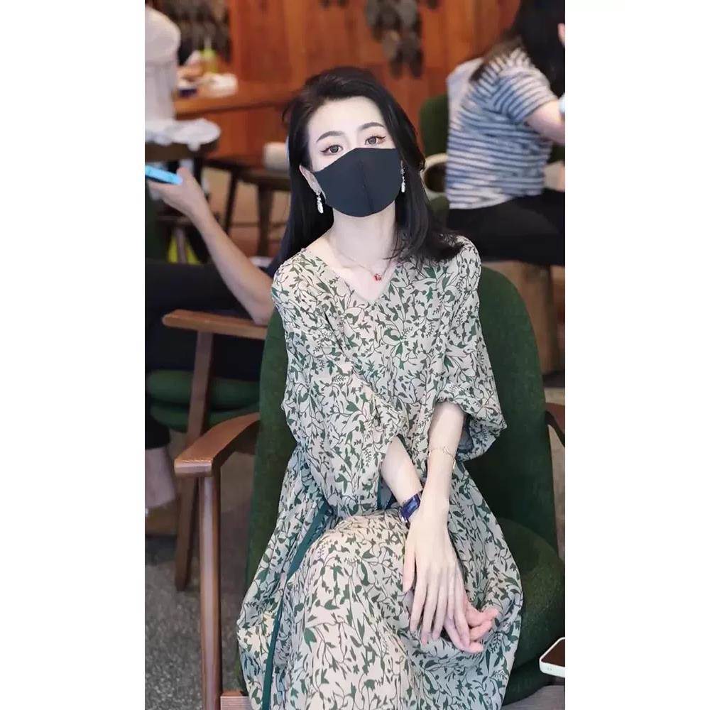 欧洲站2025春夏季茶歇法式温柔风碎花连衣裙女气质御姐v领长裙子