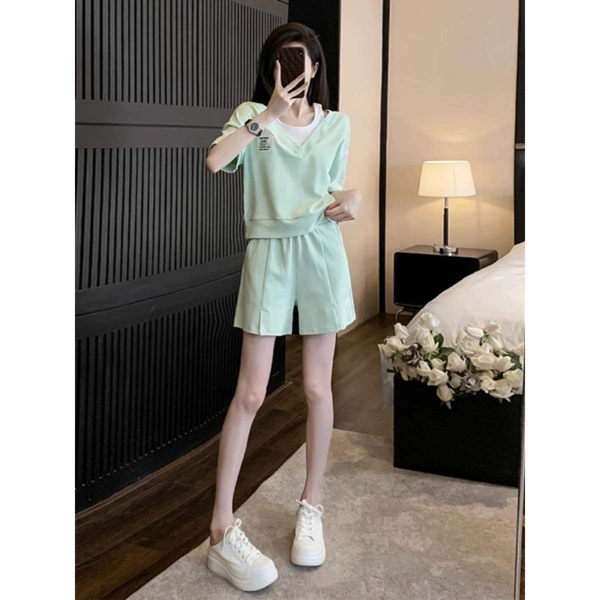 欧洲站绿色时尚休闲短袖运动套装女夏季盐系高级感穿搭潮假两件套