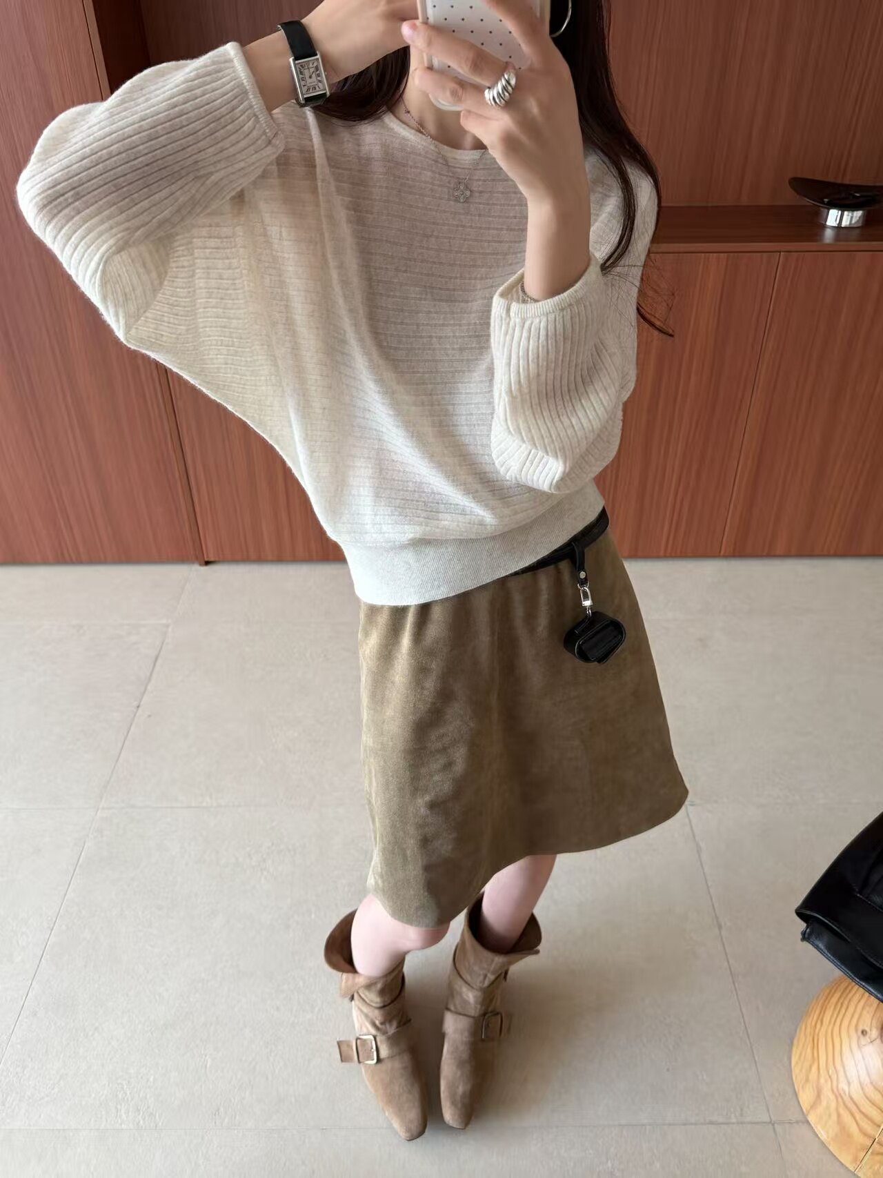 韩系云臻绒短款蝙蝠袖针织衫女