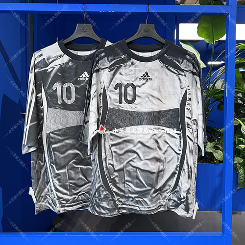 adidas三叶草足球风运动短袖