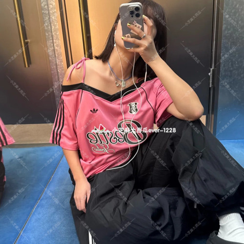 adidas三叶草休闲蕾丝运动短袖