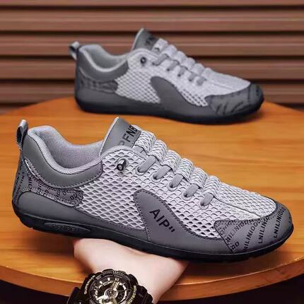Men's Shoes 2026 New Summer Mesh Breathable Casual Sports Shoes Men's Loafers Lightweight Soft-Soled Casual Trendy Shoes