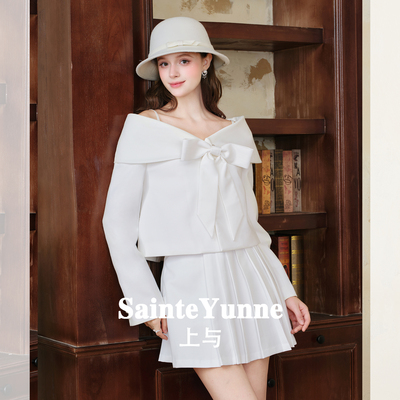 SainteYunne上与富家千金蝴蝶结一字肩上衣百褶短裙秋季套装WT810