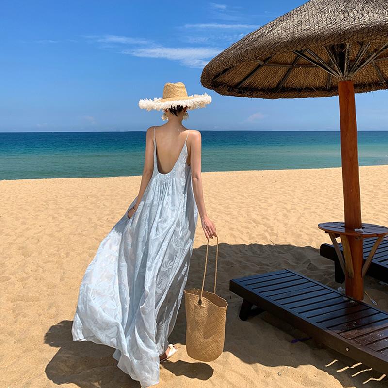 适合海边拍照穿搭度假海岛裙绝美吊带露背提花连衣裙气质沙滩长裙