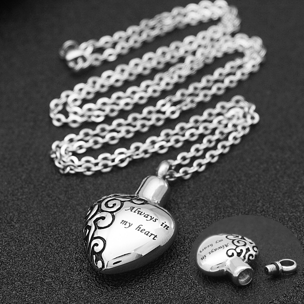 新款 热销 可打开祥云心形 纪念亲人宠物骨灰盒防水吊坠 钛钢项链,饰品/流行首饰/时尚饰品新,项坠/吊坠,淘宝优惠券,粉丝福利购,淘宝优惠卷