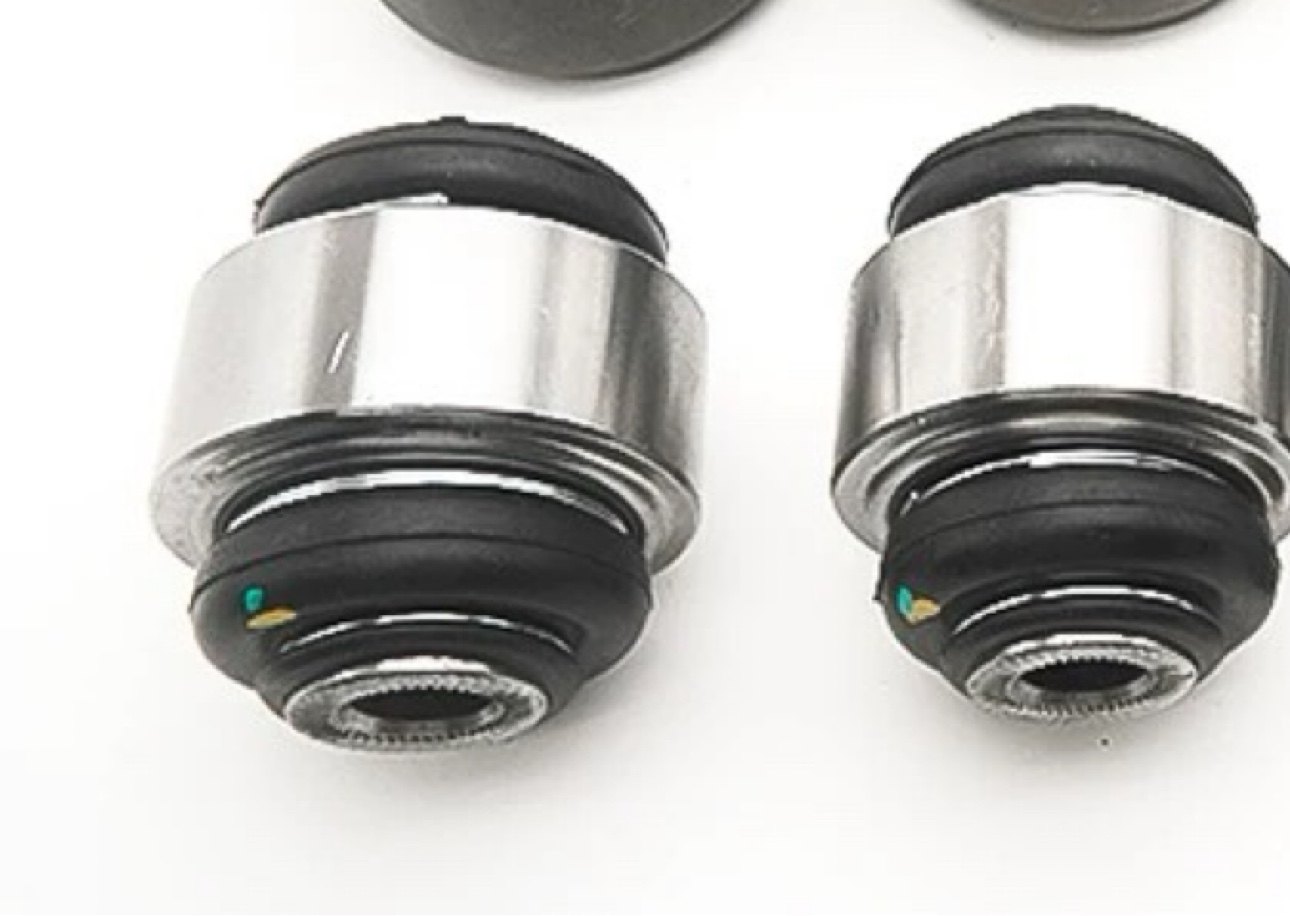 适用荣放RAV4后羊角胶ACA33后转向节全球鹰GX7后羊角衬套羊角胶套