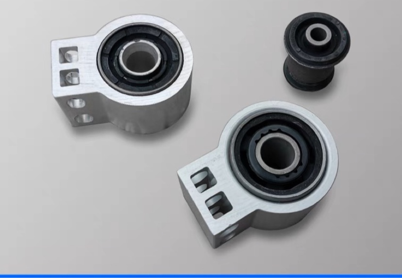 适配凯迪拉克XTS下摆臂胶套下摆臂大胶套 下摆臂小胶套维修包