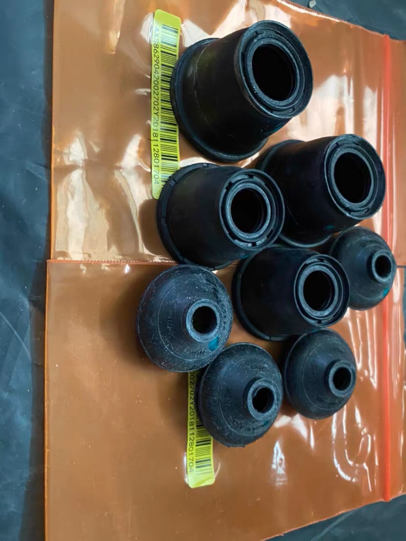 适用08-18款贵士/西玛/楼兰下支臂球头防尘套外球头防尘套