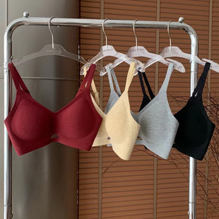 喵小言磨毛暖肌果冻软支撑W6805裸感无痕无钢圈聚拢少女性感内衣