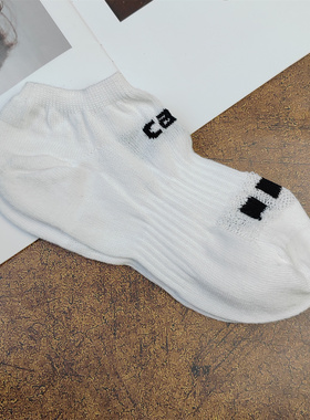 无骨袜~夏季运动短袜女白色纯色薄款透气耐磨袜子