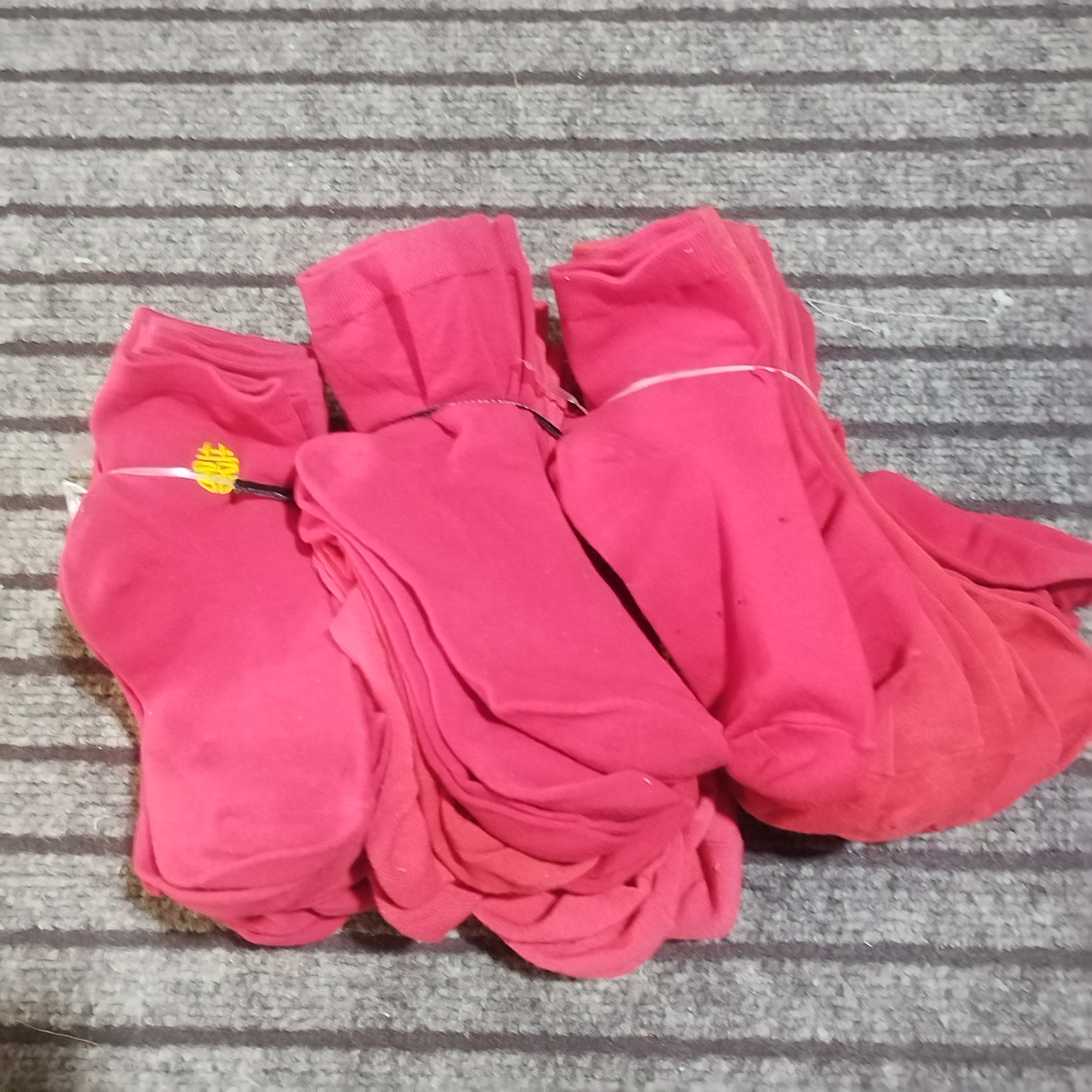 30双袜子女中筒纯棉红色本命年袜子特价一单走