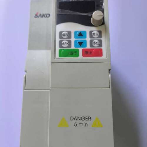 议价三科SAKO变频器 SK1790-2D2G-1， 2.2K可维修