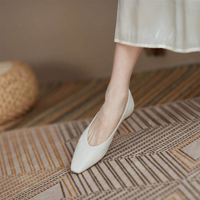 香港真皮白色小皮鞋女英伦风日系低跟单鞋平底尖头浅口工作鞋软皮