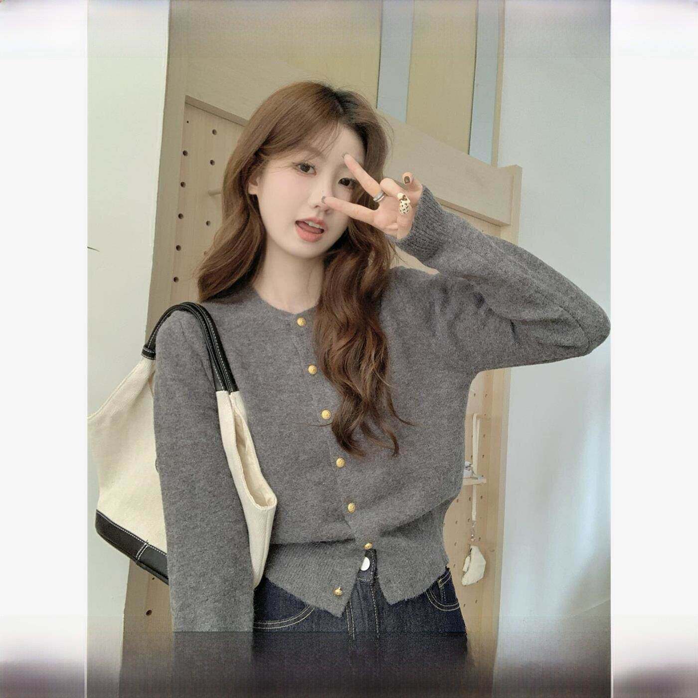 慵懒风羊毛针织开衫春季法式高级感长袖上衣女羊绒圆领单排扣外套