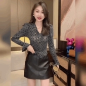 喇叭长袖 上衣修身 显瘦蕾丝衫 法式 V领亮丝植绒波点网纱T恤打底衫 女