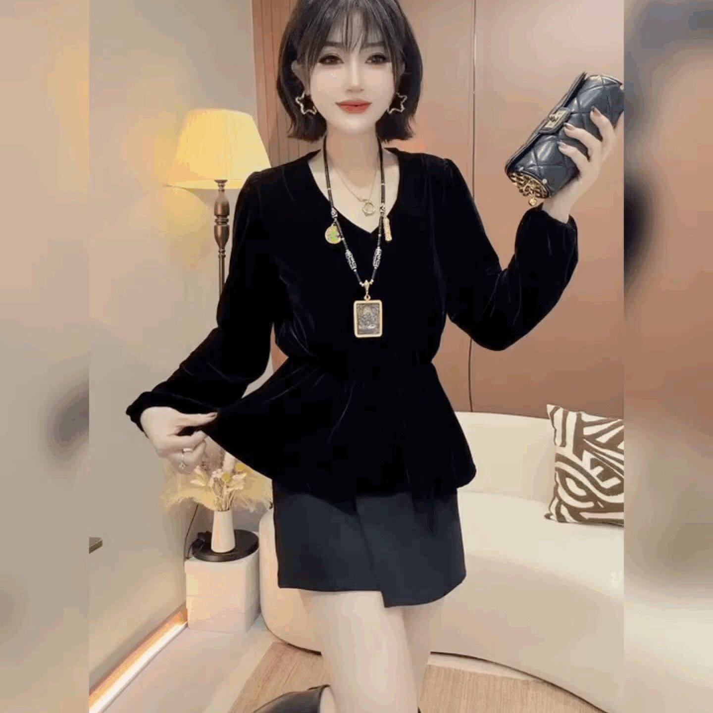 高级感轻奢打底衫V领长袖T恤衬衫灯笼袖丝绒法式红黑色收腰上衣女