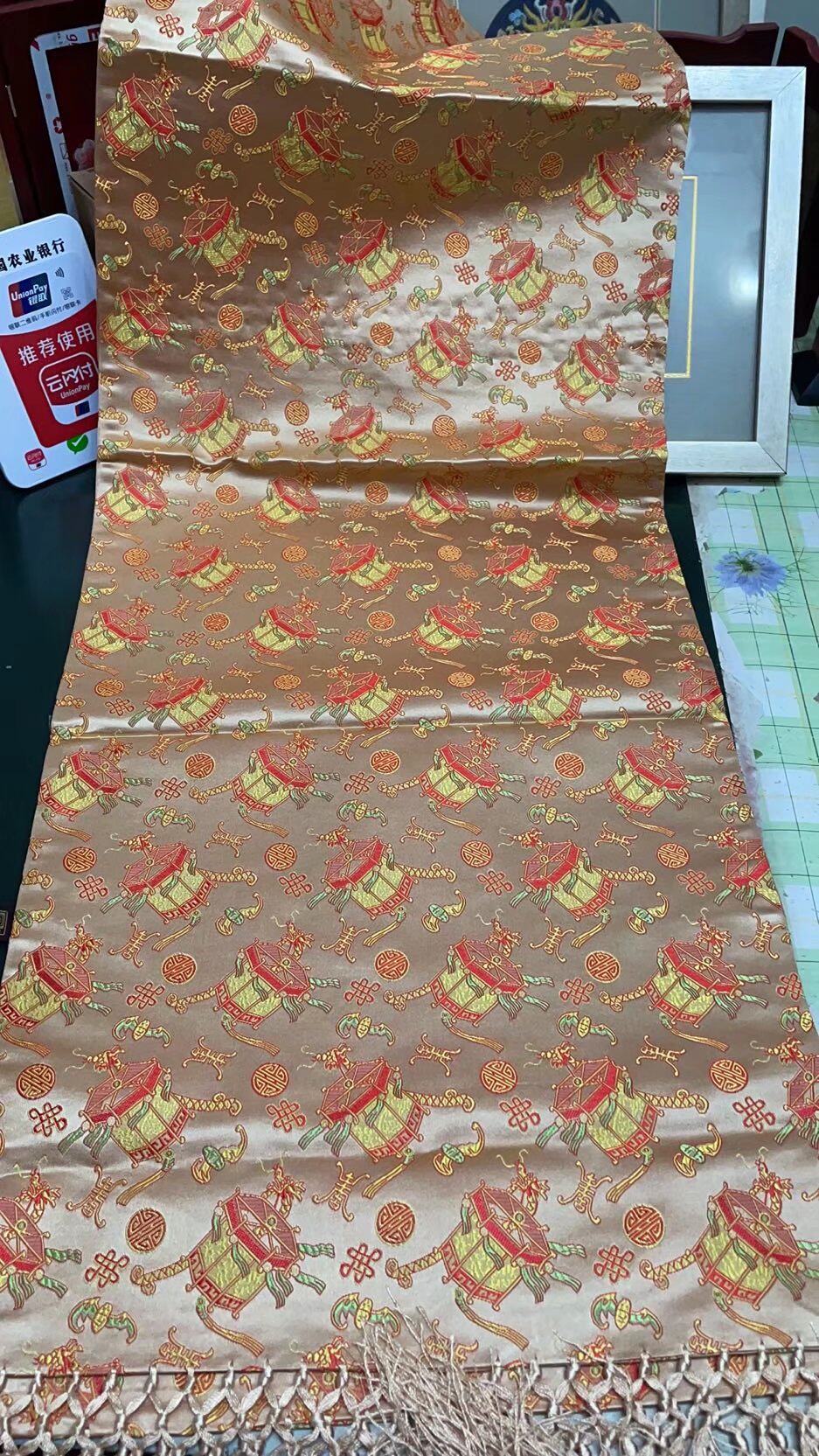 生日送礼 外事礼品南京云锦研究所 吉祥云锦黄色宫灯双面披肩现货