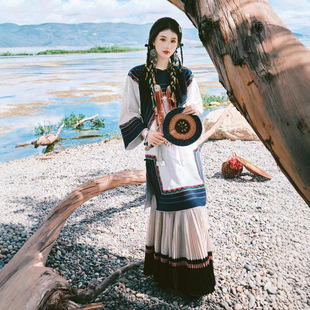 彝族民族服复古旅游传统百褶裙云南千户苗寨苗族新中式新疆渡假风