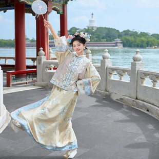 格格服高级刺绣马甲旗袍高端汉服满族小郡主贵妃清宫拜年服新中式