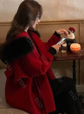 连帽毛领斗篷式毛呢外套女中长款系带显瘦红色大衣千金风小个子冬