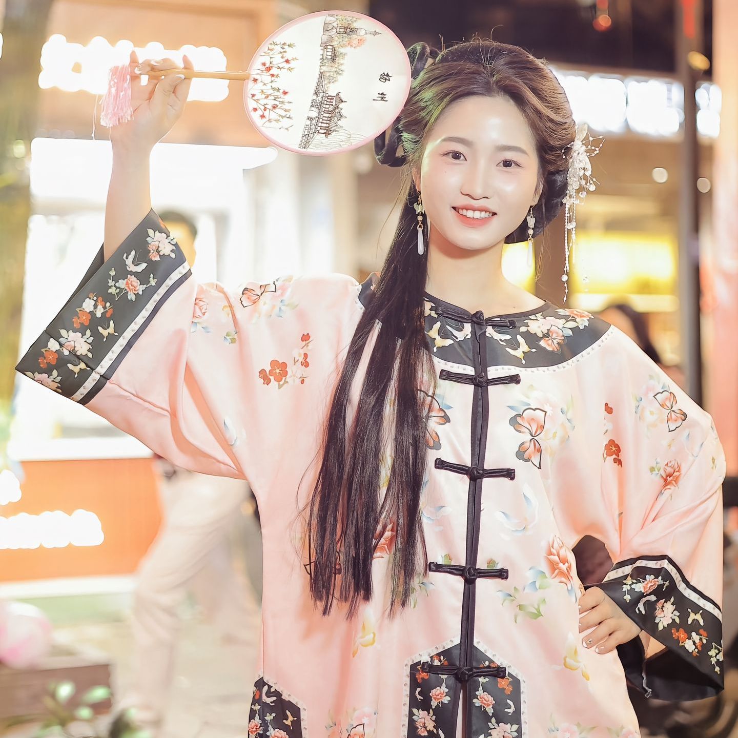 晚清汉服女氅衣马面裙套装