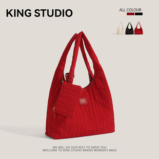 学院风尼龙帆布包包女2025新款潮小众褶皱腋下包大容量单肩托特包