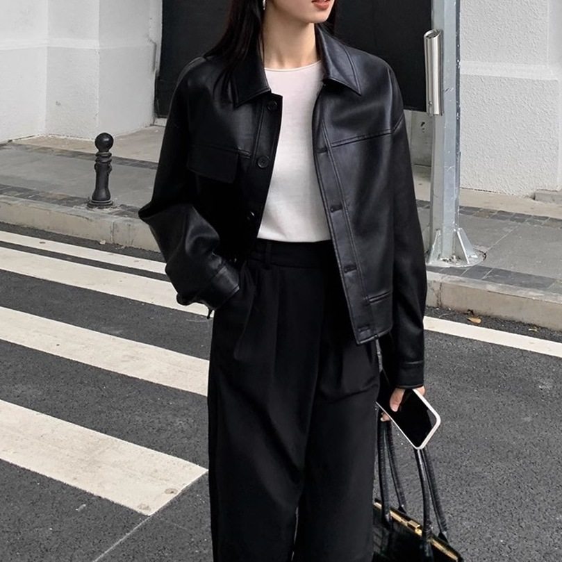 chic2024秋季小众帅气翻领单排扣宽松休闲长袖机车服皮衣短外套女