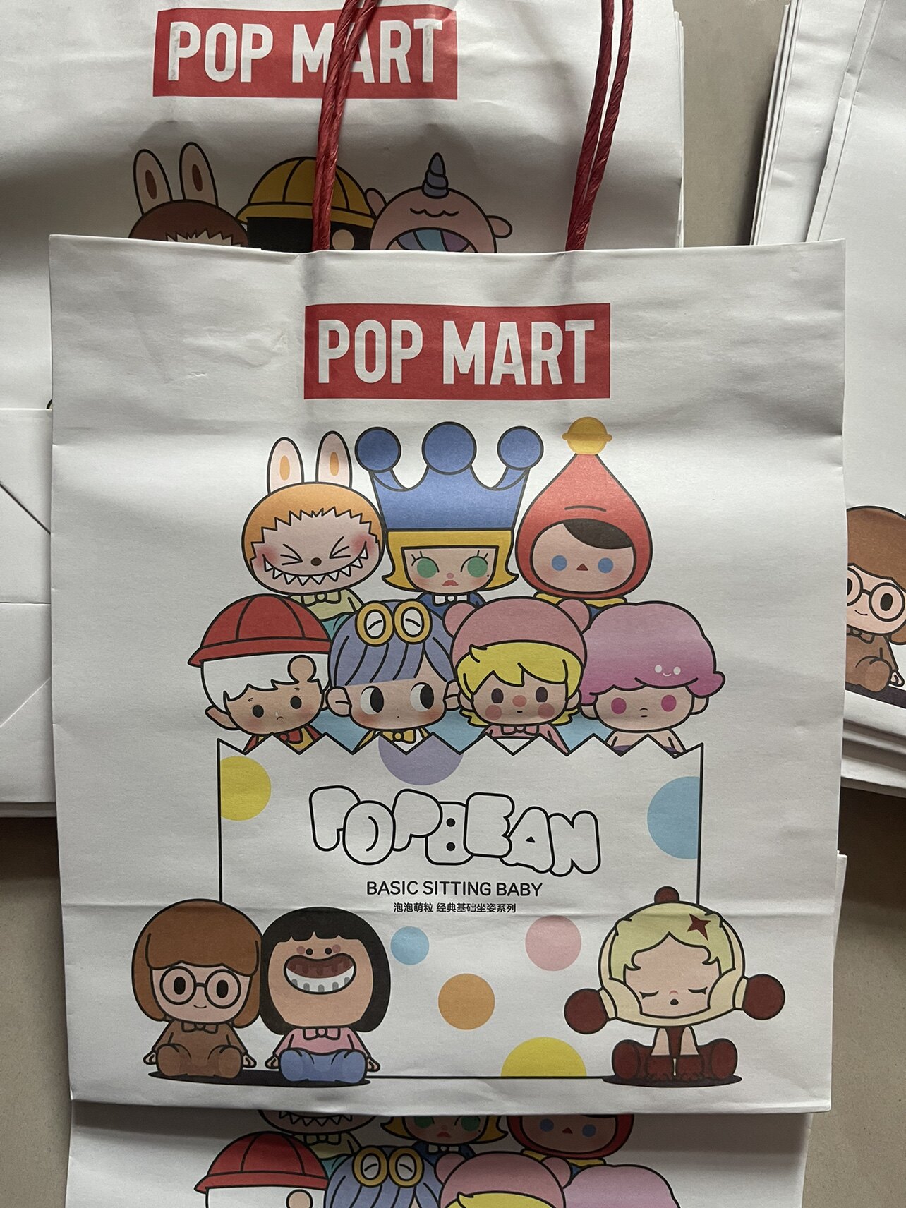 새로운 재고 팝마트 디무 몰리 퍼키 버니 라부부 종이 가방
