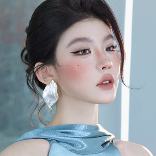 水舞 金色手工肌理感金属耳环小众复古立体艺术耳饰耳钉 H2326新款