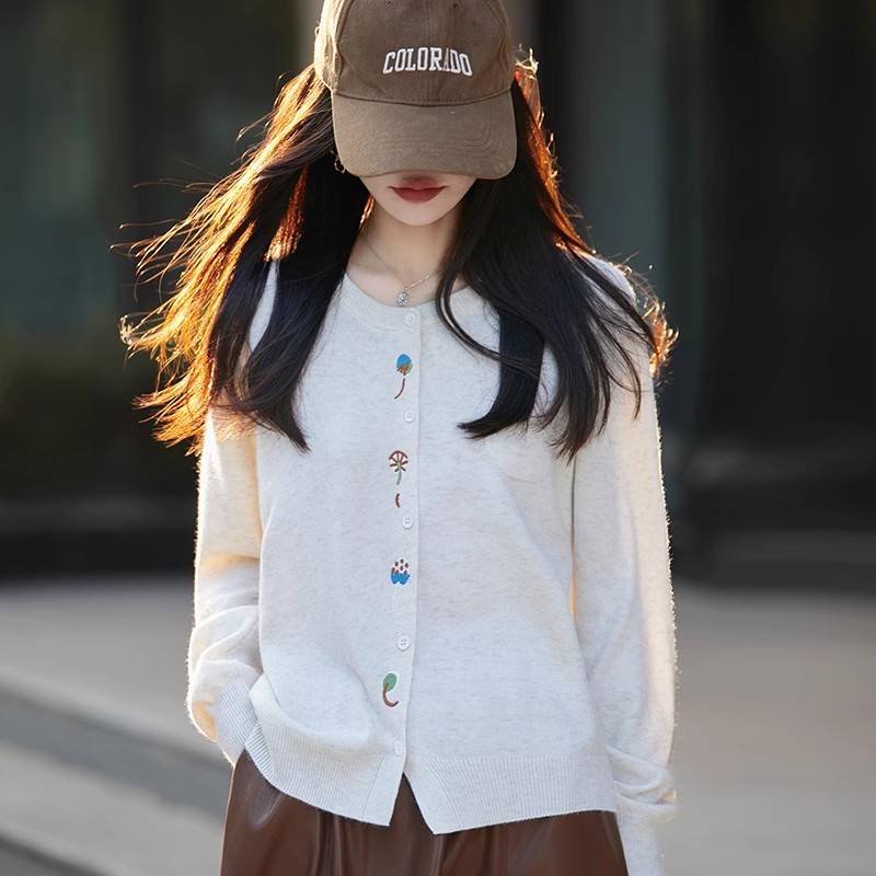 100%纯棉开衫女圆领宽松短款毛针织衫