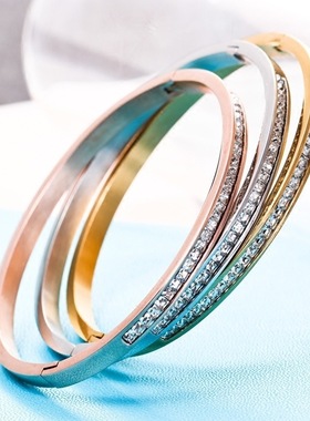 简约高级感镶钻钛钢手镯女ins小众设计轻奢网红不掉色精致饰品厂