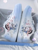 回力爆改蜡笔小新2024空军春季 透气动漫定制手绘情侣低帮运动板鞋