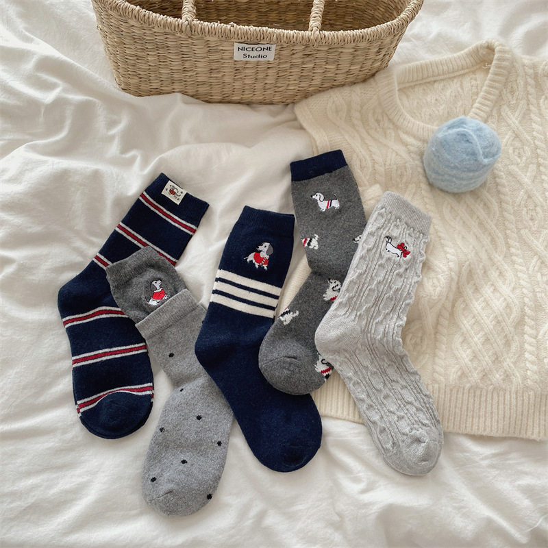 秋冬韩版卡通小狗刺绣加厚羊毛袜子女条纹布标腊肠狗保暖堆堆袜,女士内衣/男士内衣/家居服,连裤袜/打底袜,淘宝优惠券,粉丝福利购,淘宝优惠卷