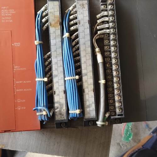 议价A61P AX41 AY51 A68AD AG60 PLC工控可编程控制模块维修