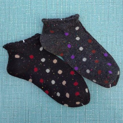 微瑕处理女35-38码棉质花口圆点图案短筒袜子