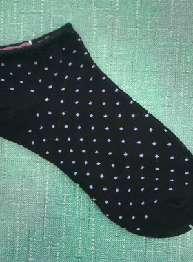 销售女35-38码棉质黑色点点短筒袜子