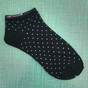 销售女35 棉质黑色点点短筒袜子 38码