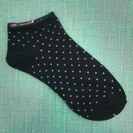 销售女35-38码棉质黑色点点短筒袜子