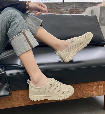 软底软面妈妈鞋2025新款夏季镂空洞洞鞋舒适工作鞋休闲透气鞋2557