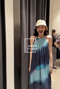 YT&UR女装2023秋法式小众艺术油画撞色印花无袖连衣裙 UWH730020