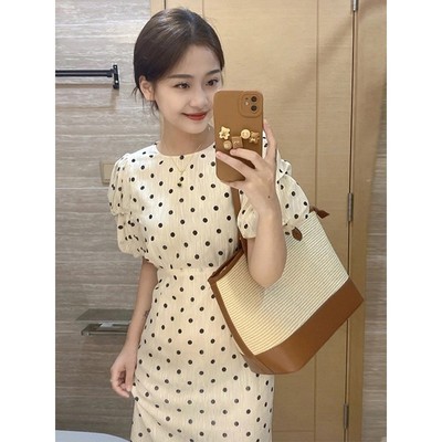 白色波点连衣裙女夏2025新款雪纺