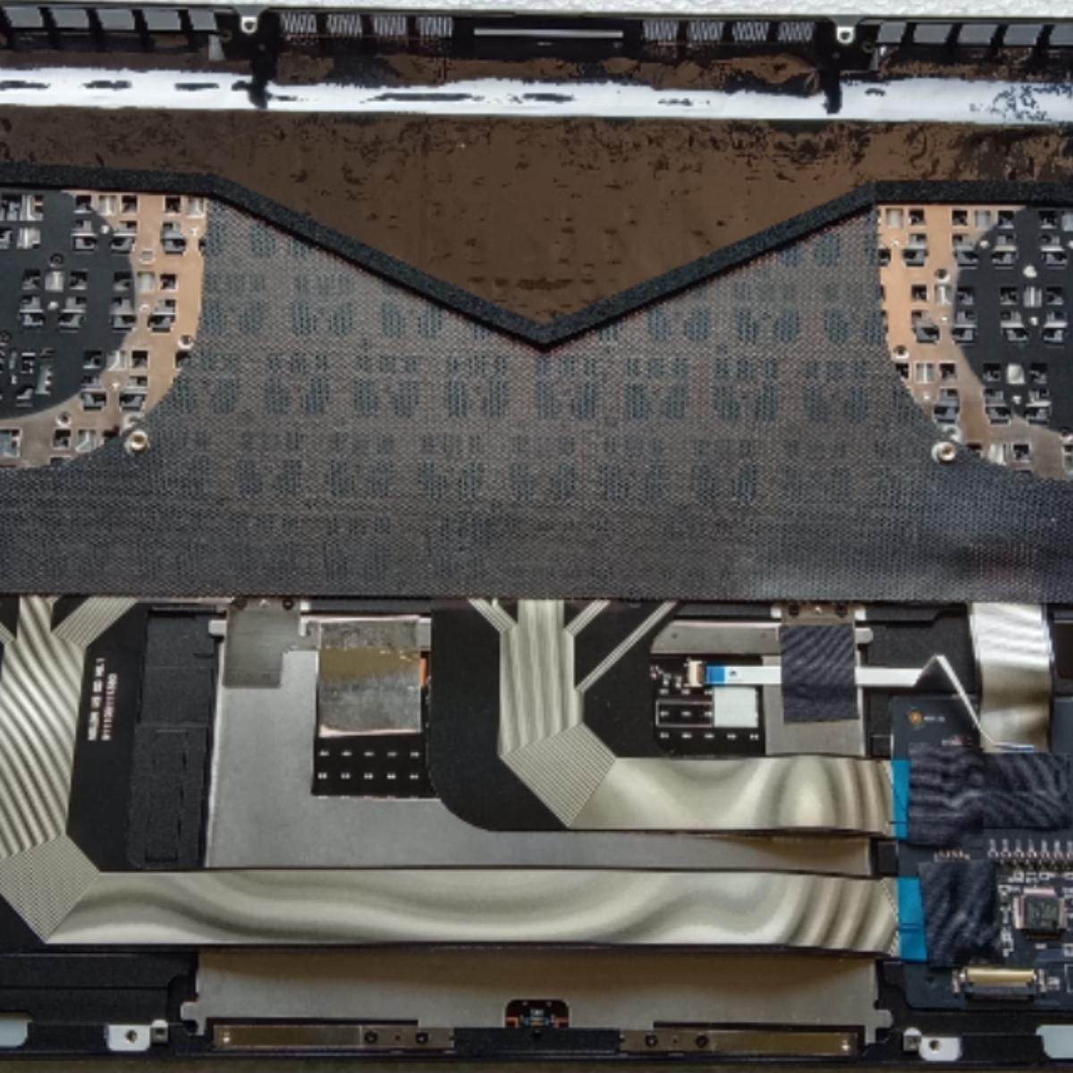 适用于 雷蛇 灵刃 15 Razer RZ09- 20 21 22款 1070 C壳带键盘