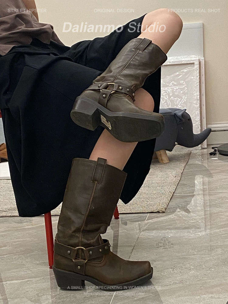 BROWN WESTERN COWBOY BOOTS WOMEN DISTRESSED VINTAGE BOOTS SQUARE SCALP BUCKLE BOOTS BLOCK HEEL SLEEVE BOOTIES COOL