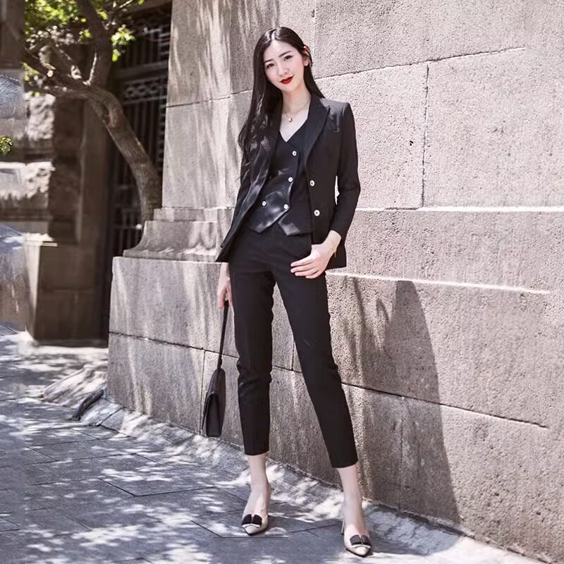 春秋黑色高级感西装套装女韩版职业时尚西服马甲裤子九分裤