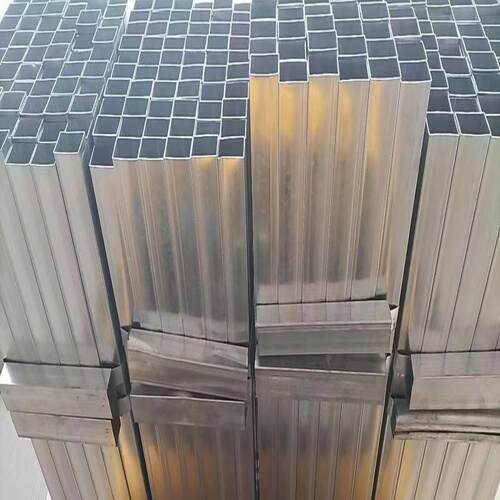 超薄壁电镀锌带方矩形管厂家现货厚度0.3mm-2mm尺寸8mm-100mm