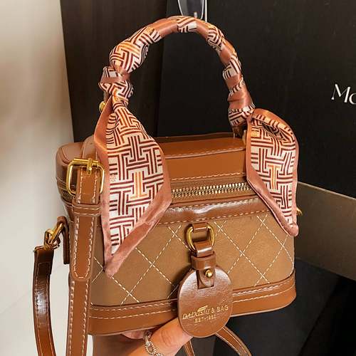 官方正品高级感包包女2025新款复古时尚手提单肩盒子包百搭通勤斜